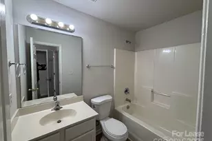 938 Plaza Walk Dr, Charlotte, NC 28215 - Photo 23