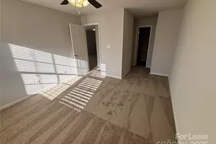 938 Plaza Walk Dr, Charlotte, NC 28215 - Photo 21