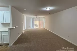 938 Plaza Walk Dr, Charlotte, NC 28215 - Photo 7