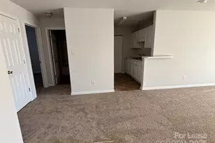 938 Plaza Walk Dr, Charlotte, NC 28215 - Photo 25