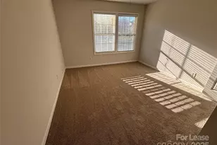 938 Plaza Walk Dr, Charlotte, NC 28215 - Photo 19