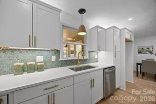 23 Coronet Ln, Hendersonville, NC 28792 - Photo 29