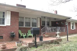 105 Woodlawn Dr, Morganton, NC 28655 - Photo 5