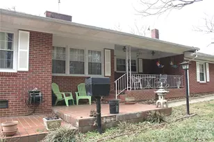 105 Woodlawn Dr, Morganton, NC 28655 - Photo 5