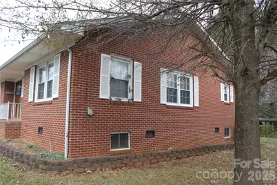 105 Woodlawn Drive, Morganton, NC 28655 - Photo 3