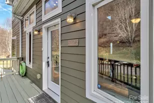 1201 Cathey Cove Rd, Waynesville, NC 28786 - Photo 5