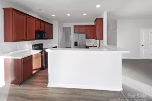 209 Minitree Ln, Charlotte, NC 28214 - Photo 5