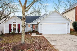 6652 Allness Glen Ln, Charlotte, NC 28269 - Photo 3