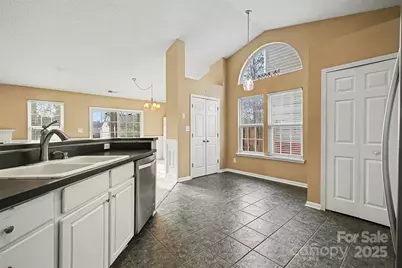 6652 Allness Glen Lane, Charlotte, NC 28269 - Photo 7