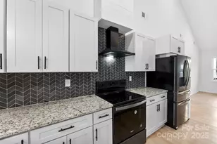 516 N Mulberry St, Cherryville, NC 28021 - Photo 15