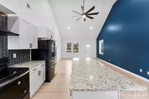 516 N Mulberry St, Cherryville, NC 28021 - Photo 13