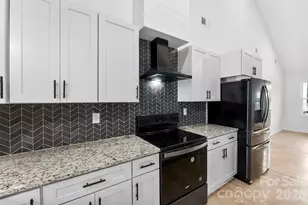 516 N Mulberry St, Cherryville, NC 28021 - Photo 15