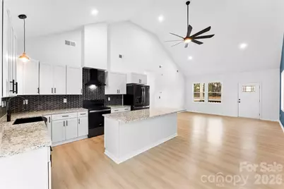 516 N Mulberry Street, Cherryville, NC 28021 - Photo 9