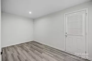 6205 Cutwater Cir, Charlotte, NC 28269 - Photo 5