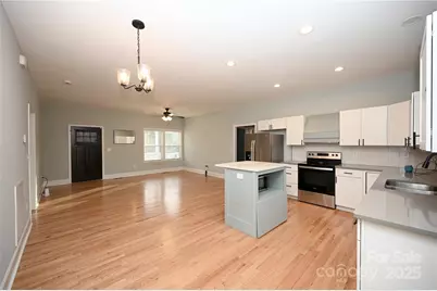 267 Jefferson Street E, York, SC 29745 - Photo 5