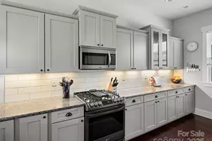 32 Bungalow Wy, Brevard, NC 28712 - Photo 11