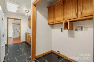 111 S Valley View Dr, Mars Hill, NC 28754 - Photo 19