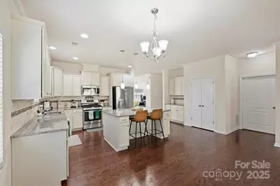 7316 Strawberry Fields Lane, Charlotte, NC 28278 - Photo 13