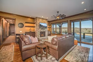 333 Kanasdatsi Dr, Brevard, NC 28712 - Photo 35