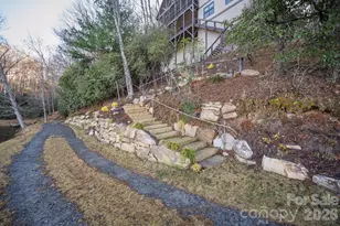 333 Kanasdatsi Dr, Brevard, NC 28712 - Photo 9