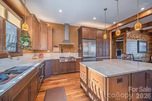 333 Kanasdatsi Dr, Brevard, NC 28712 - Photo 17