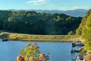 333 Kanasdatsi Dr, Brevard, NC 28712 - Photo 3