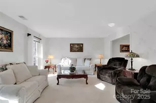 123 Linville Dr, Matthews, NC 28105 - Photo 7