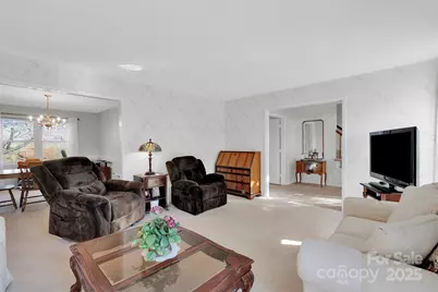 123 Linville Drive, Matthews, NC 28105 - Photo 9