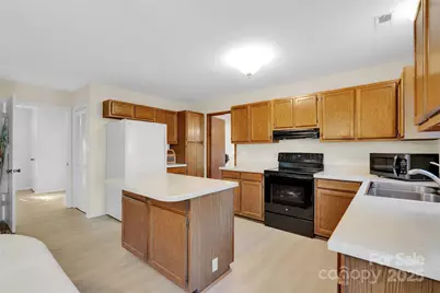 123 Linville Drive, Matthews, NC 28105 - Photo 15