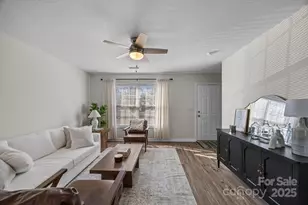 2 Mdw Gln Dr, Fletcher, NC 28732 - Photo 7