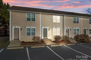 2 Mdw Gln Dr, Fletcher, NC 28732 - Photo 1