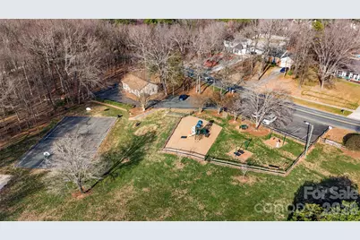 8615 Golf Ridge Drive, Charlotte, NC 28277 - Photo 37