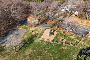 8615 Golf Ridge Dr, Charlotte, NC 28277 - Photo 37