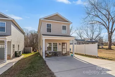 1764 17th Avenue NE, Hickory, NC 28601 - Photo 1