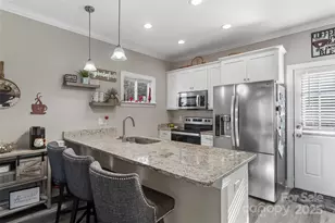 1764 17th Ave NE, Hickory, NC 28601 - Photo 5