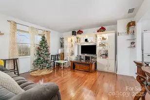 2128 23rd St Ct NE, Hickory, NC 28601 - Photo 7