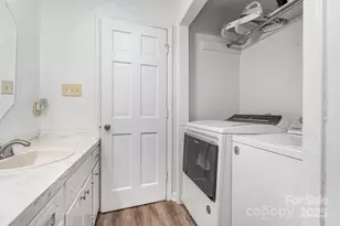 2128 23rd St Ct NE, Hickory, NC 28601 - Photo 17