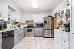 2128 23rd St Ct NE, Hickory, NC 28601 - Photo 19