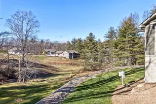 105 Sheila Wynne Dr, Fletcher, NC 28732 - Photo 3