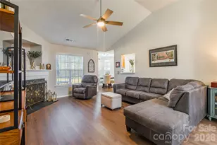 566 Chase Brook Dr, Rock Hill, SC 29732 - Photo 5