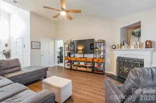 566 Chase Brook Dr, Rock Hill, SC 29732 - Photo 7