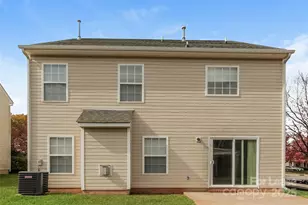 818 Swearngan Ridge Ct, Charlotte, NC 28216 - Photo 3