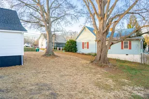 748 Efird St, Albemarle, NC 28001 - Photo 27