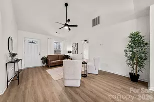 449 Kimbrook Ct, Rock Hill, SC 29730 - Photo 5