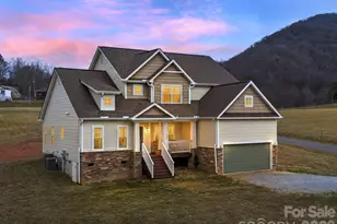 343 Rocky Lane Rd, Clyde, NC 28721 - Photo 3