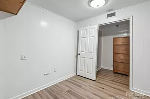 2072 Dean Ln, Lincolnton, NC 28092 - Photo 11