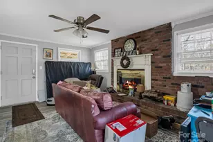 2072 Dean Ln, Lincolnton, NC 28092 - Photo 5