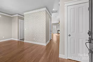 132 E Morehouse Ave, Mooresville, NC 28117 - Photo 5