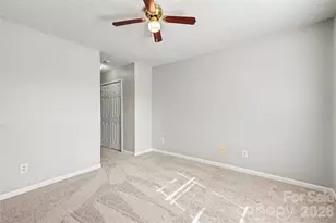 3201 Blythe Ridge Ct, Charlotte, NC 28213 - Photo 19