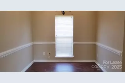 2319 Comfrey Court, Charlotte, NC 28213 - Photo 3